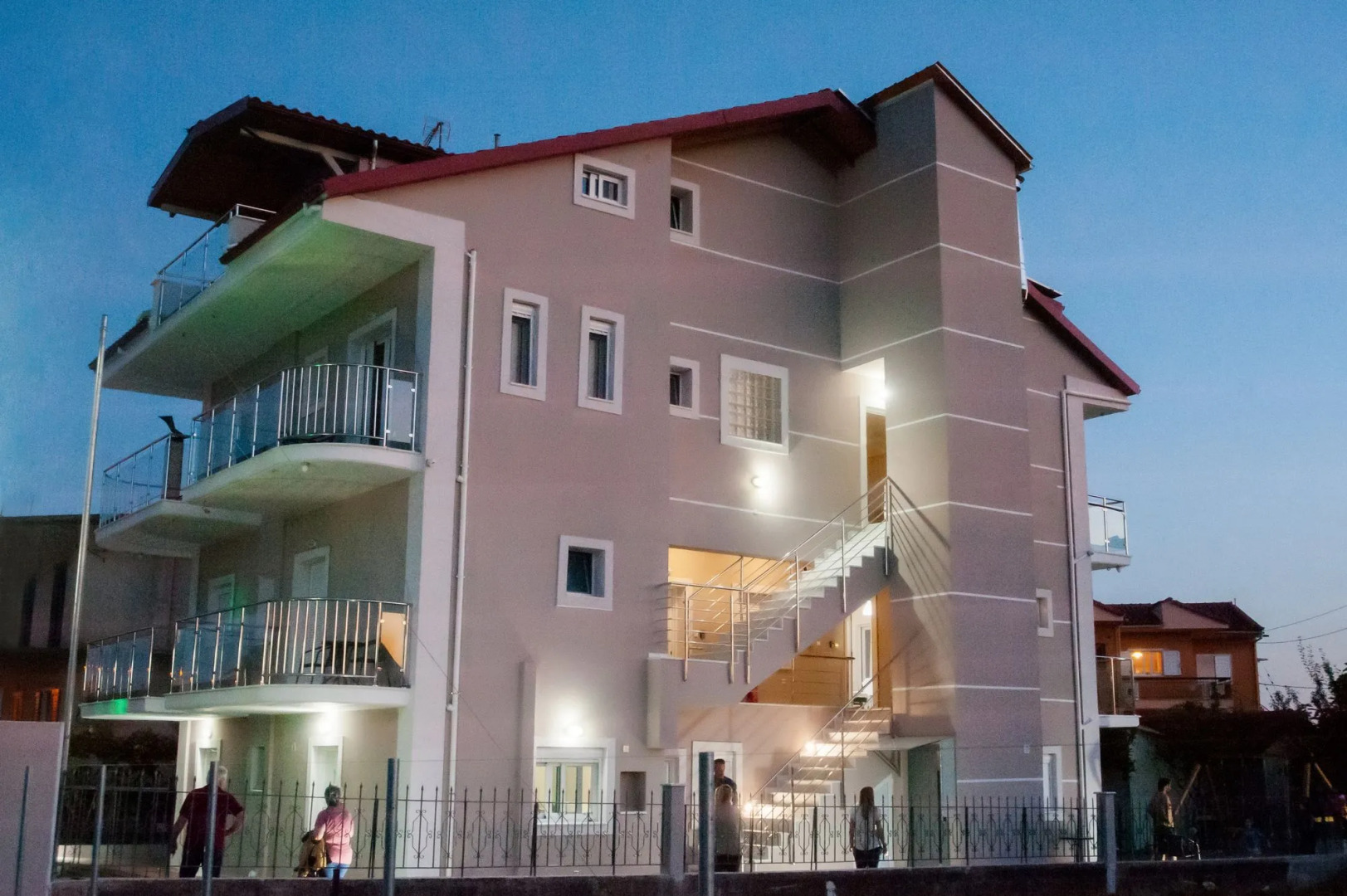 Vanessa's Rooms & Apartments