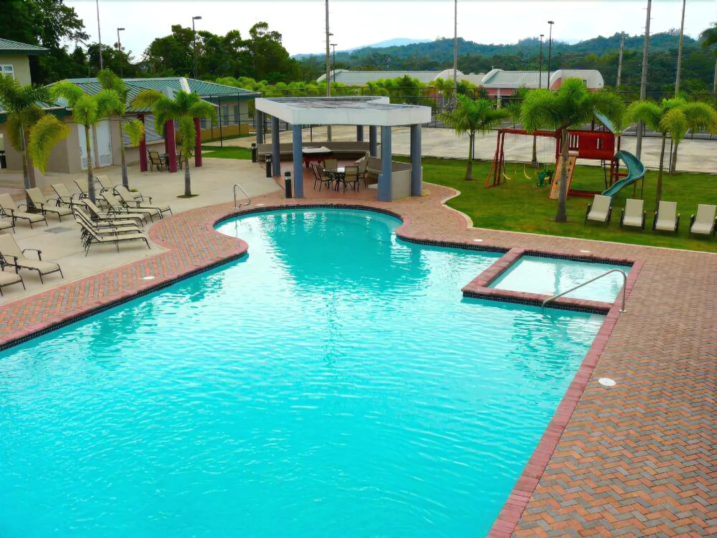Cidra Country Club Inn & Villas