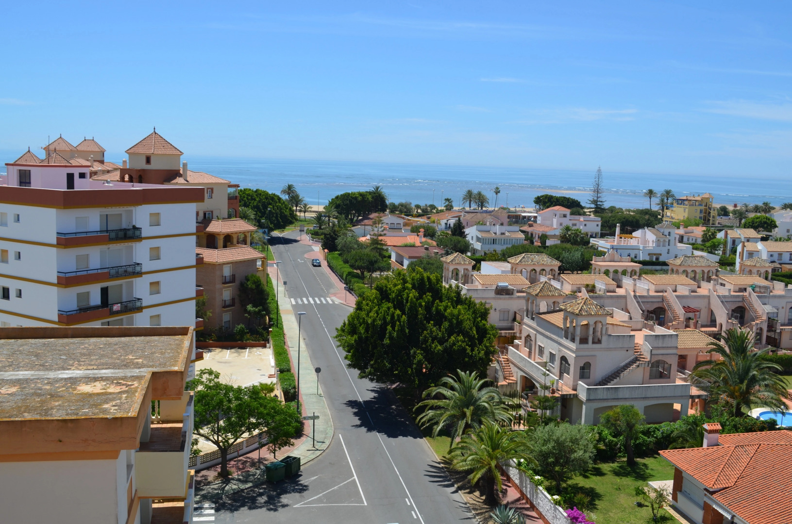 Apartamentos Leo Canela