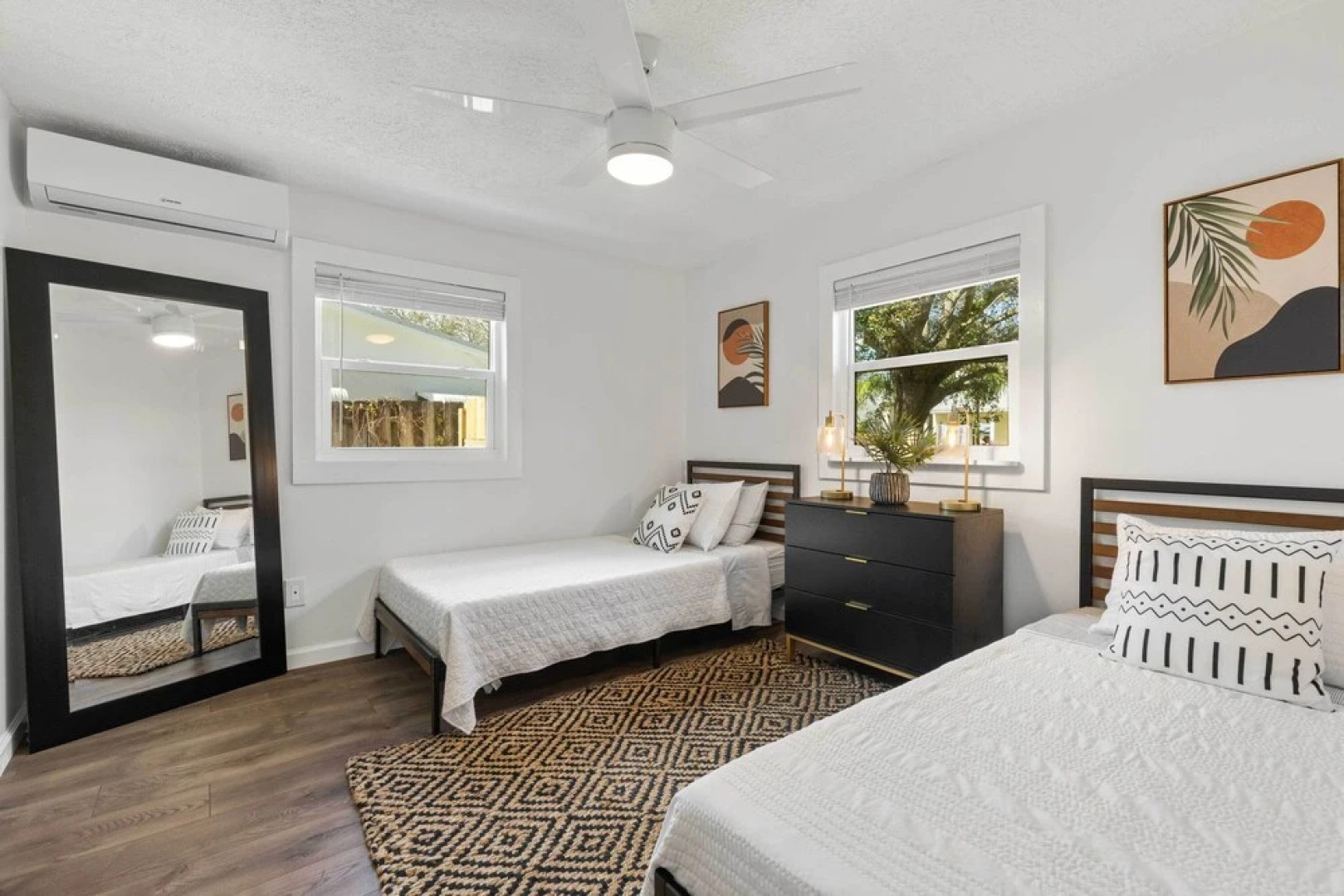 4 Mi to Dtwn: Jensen Beach Cottage