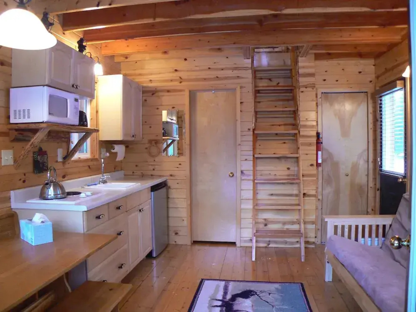 Smoky Bear Ranch Bed & Breakfast & Cabins