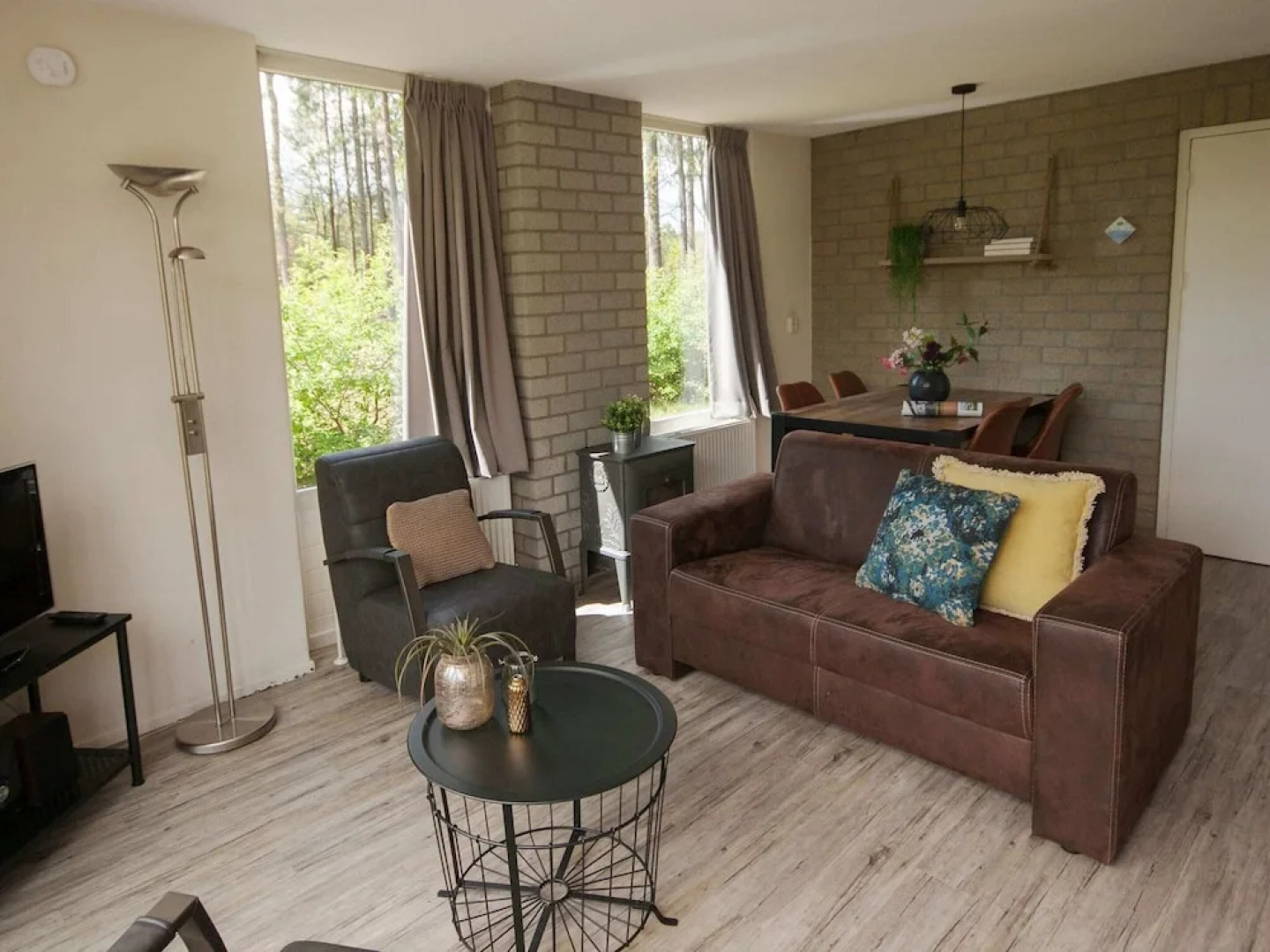 Atmospheric Bungalow With Dishwasher, in Friesland