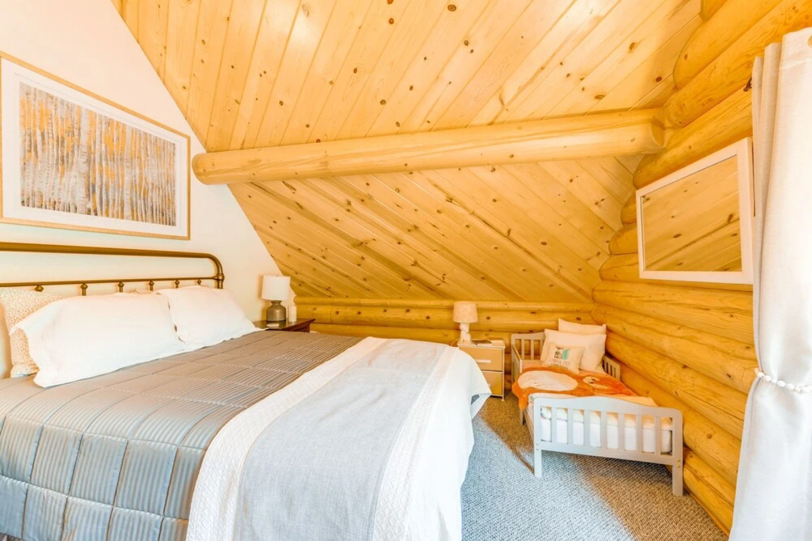 Mountain Cabin w/ Hot Tub: 4 Mi to Shaver Lake!