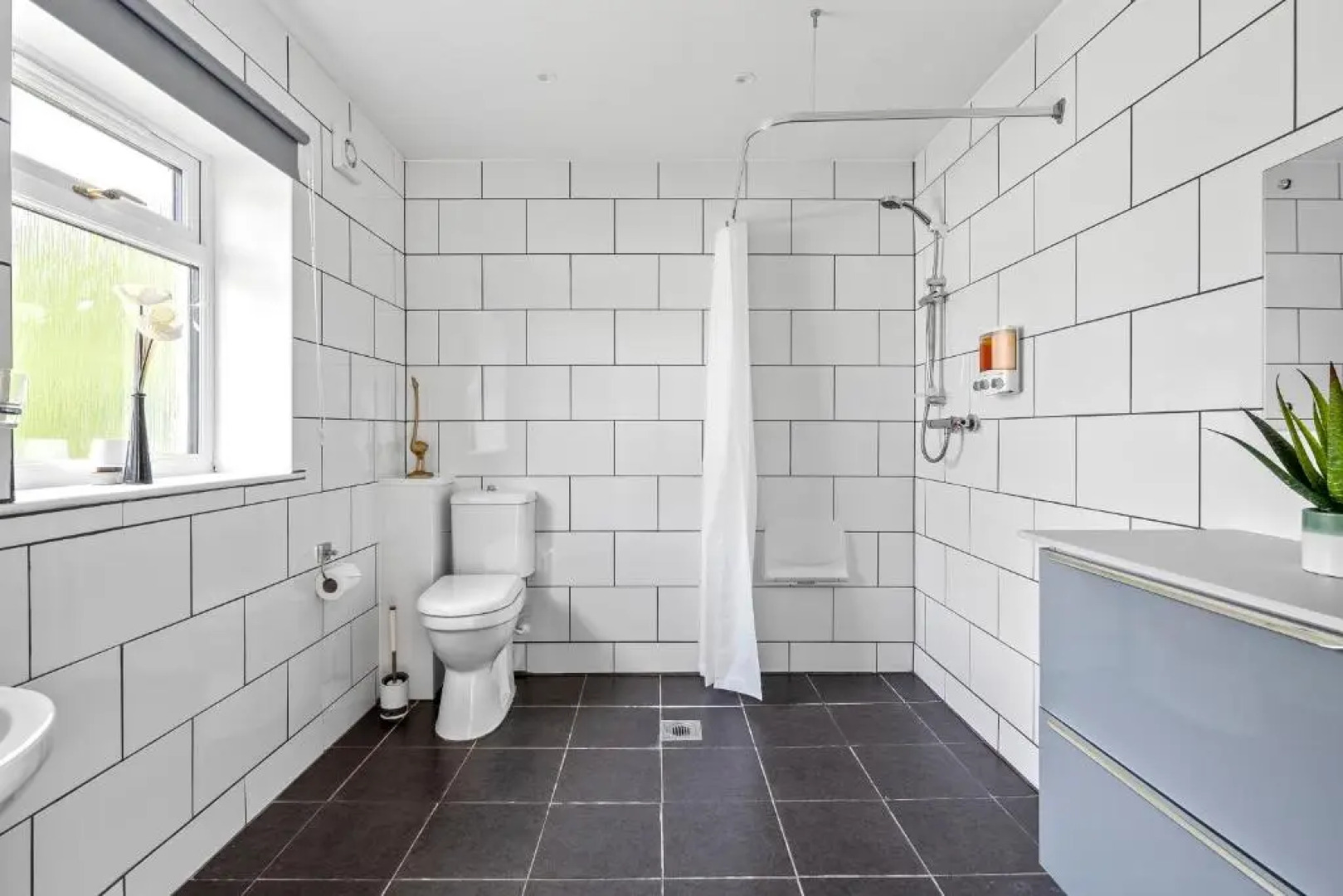 Number 3, Lytton Tree Lodge, Reydon, Southwold