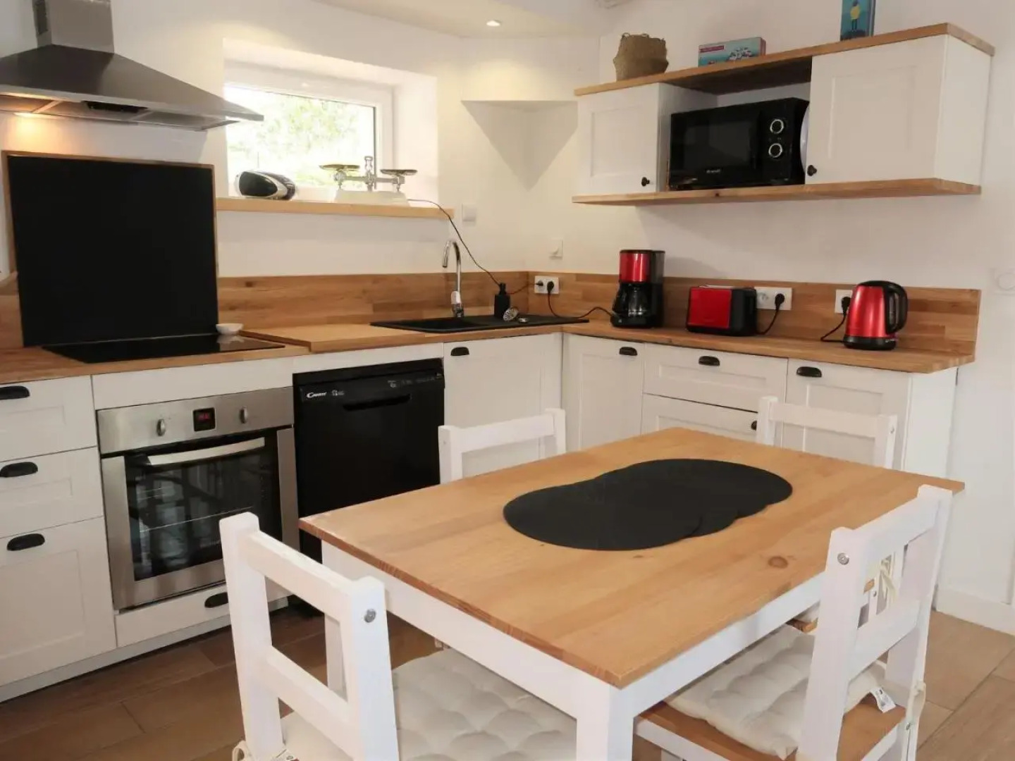 Holiday Home La Charmeuse - GOV203