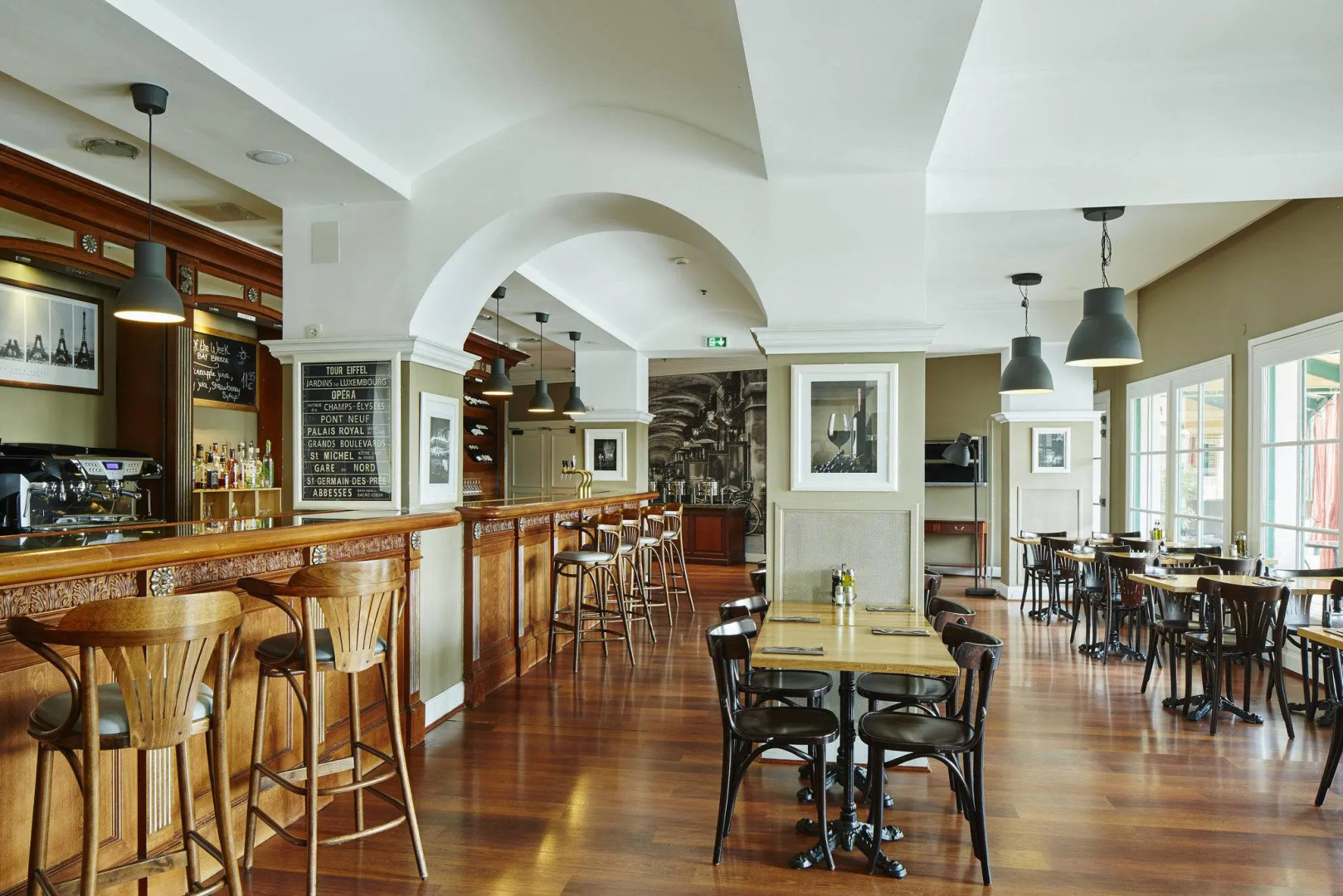 Отель Marriott Village d'Ile-de-France