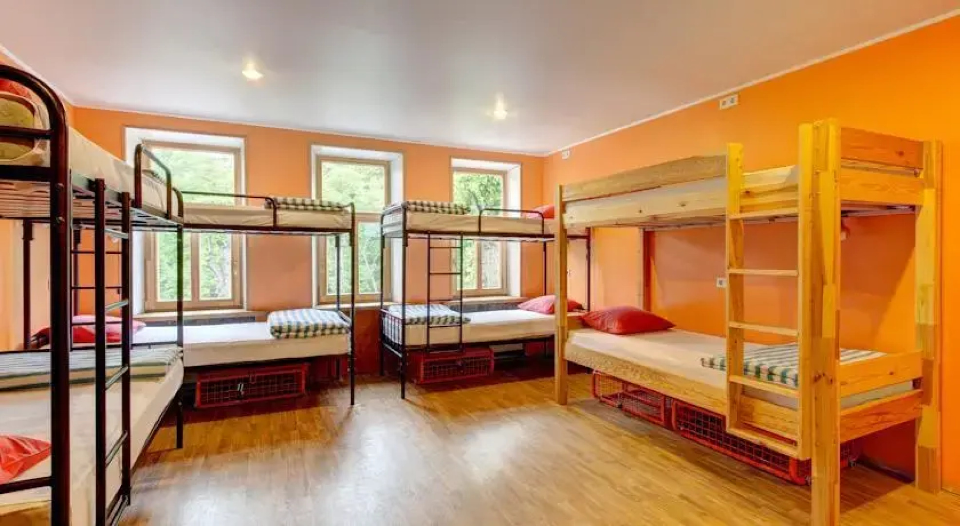 Travellers Beach Hostel