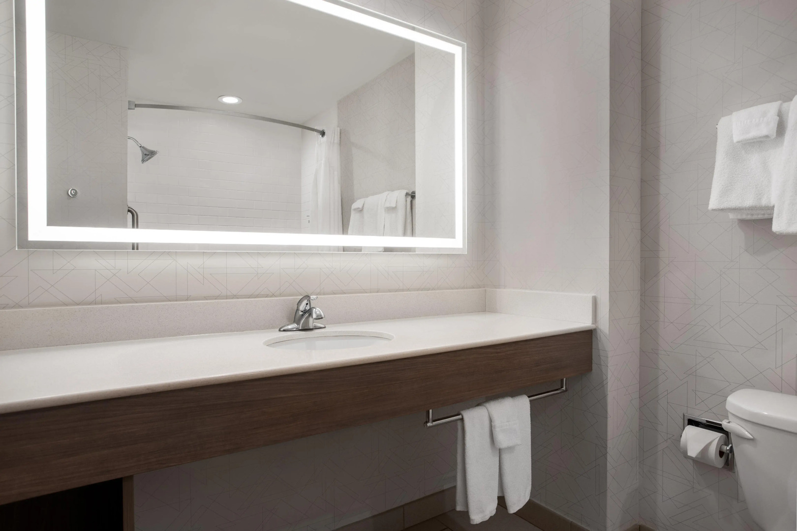 Holiday Inn Express Hotel & Suites Terre Haute by IHG