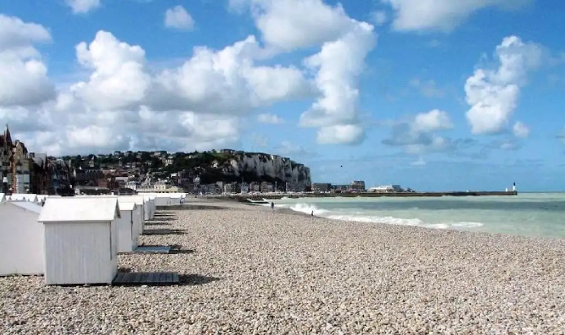 House With 2 Bedrooms in Le Tréport, With Wonderful sea View and Wifi