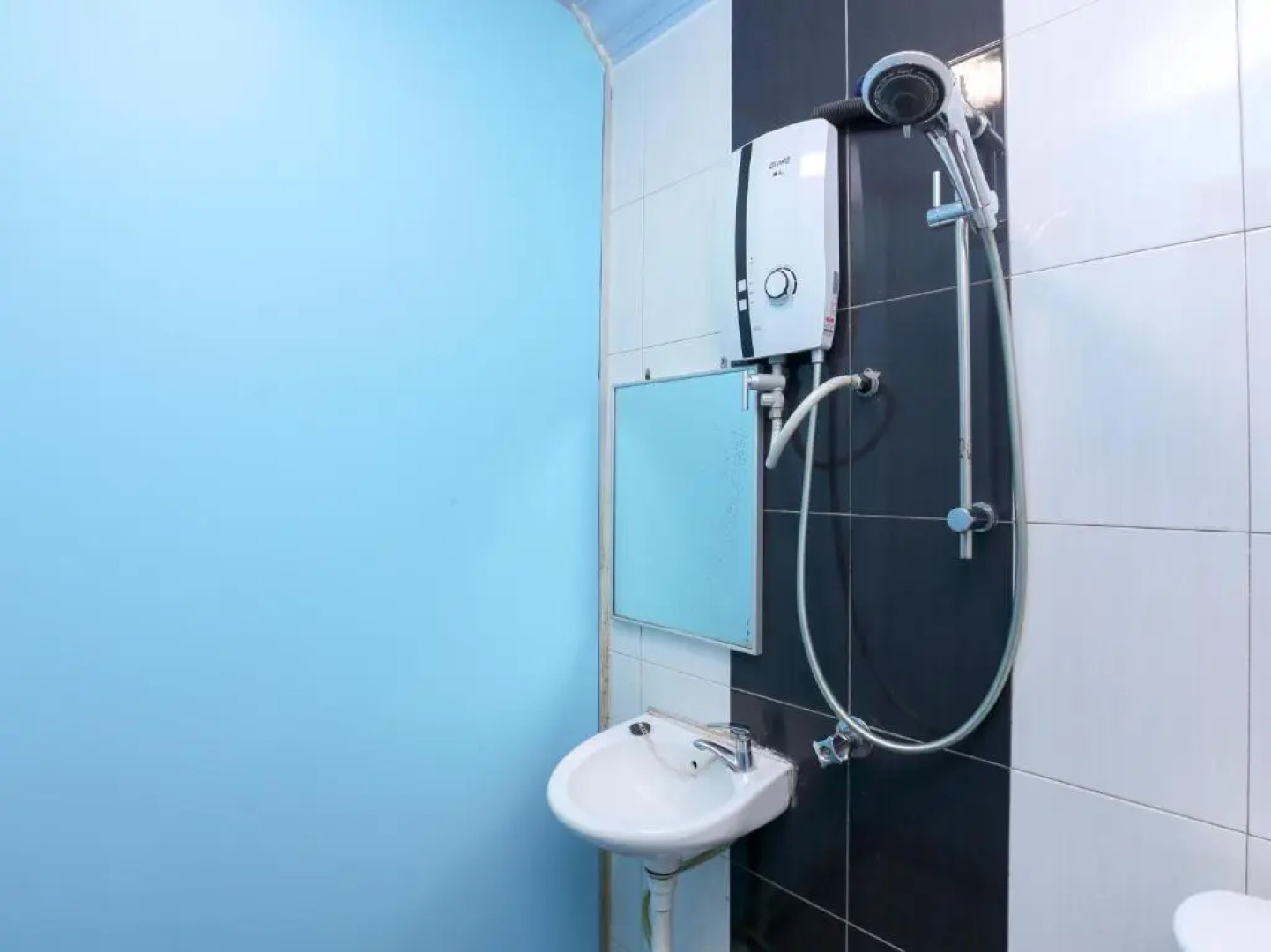 OYO 90126 Pen U Cottages