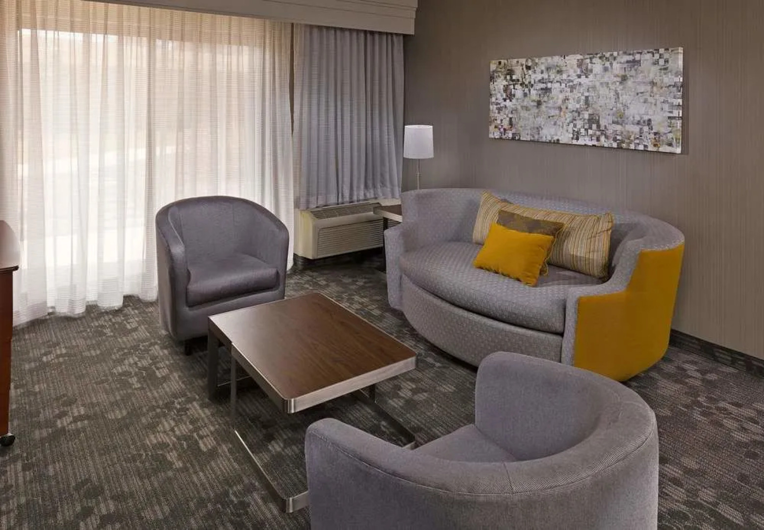 Courtyard Harrisburg Hershey