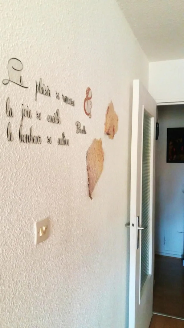 Studio in Bandol, With Furnished Terrace - 300 m From the Beach