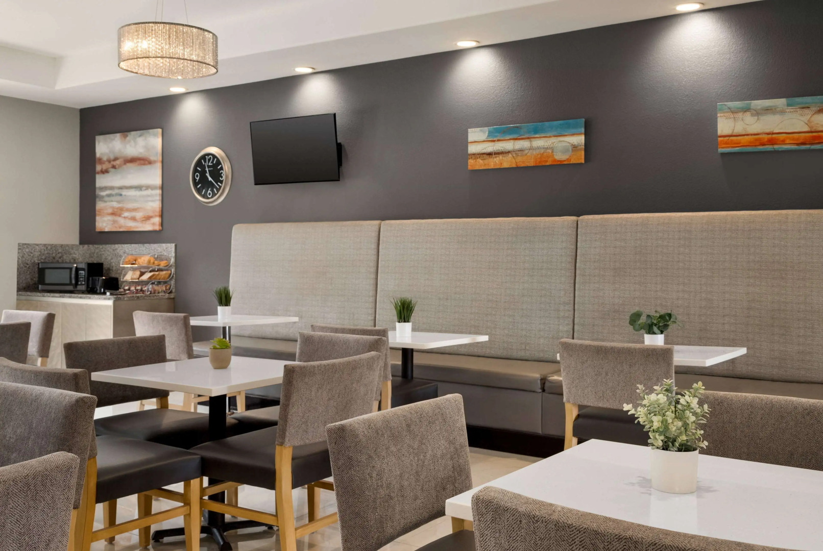 La Quinta Inn & Suites by Wyndham Brownsville North