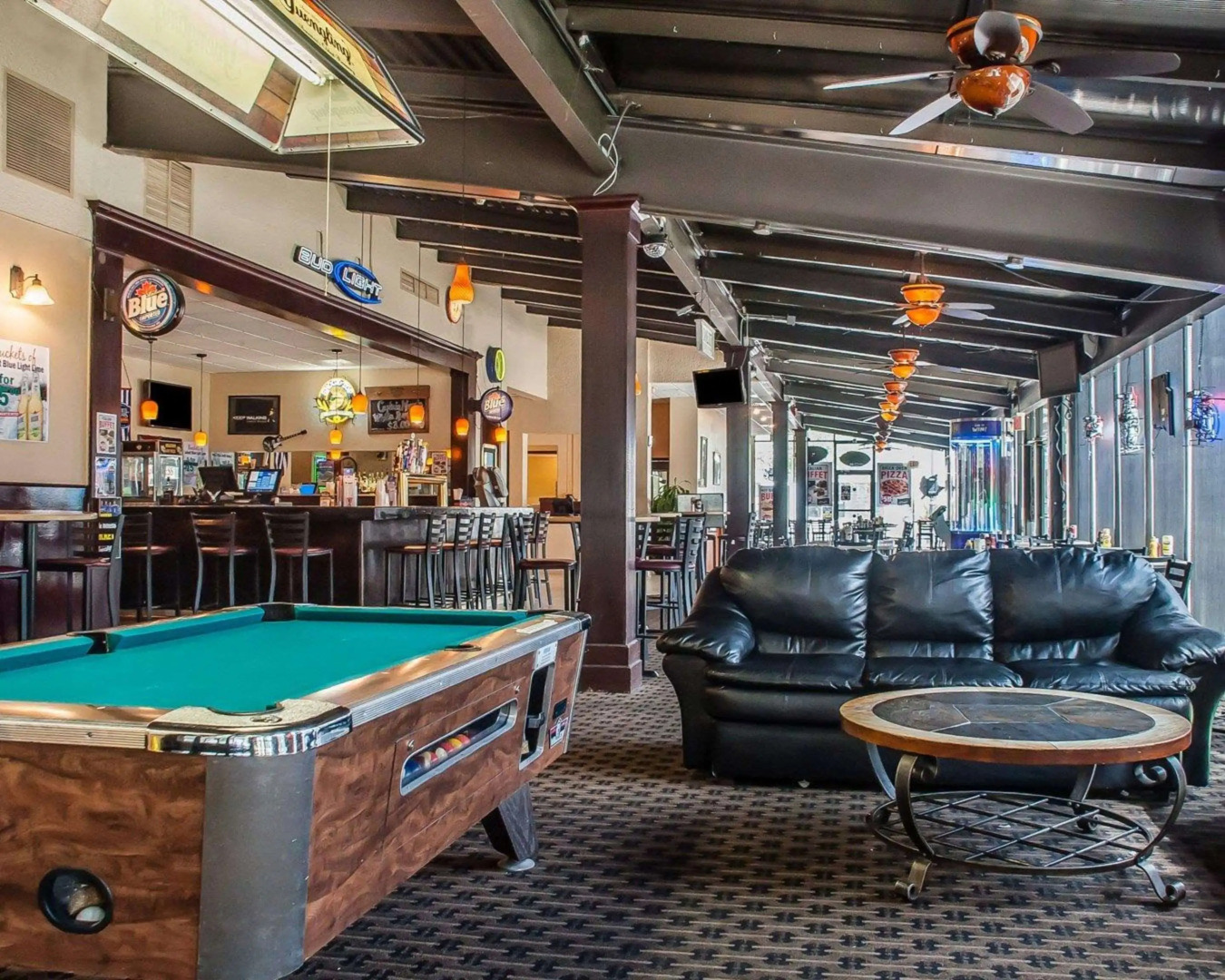 Quality Hotel & Suites At The Falls