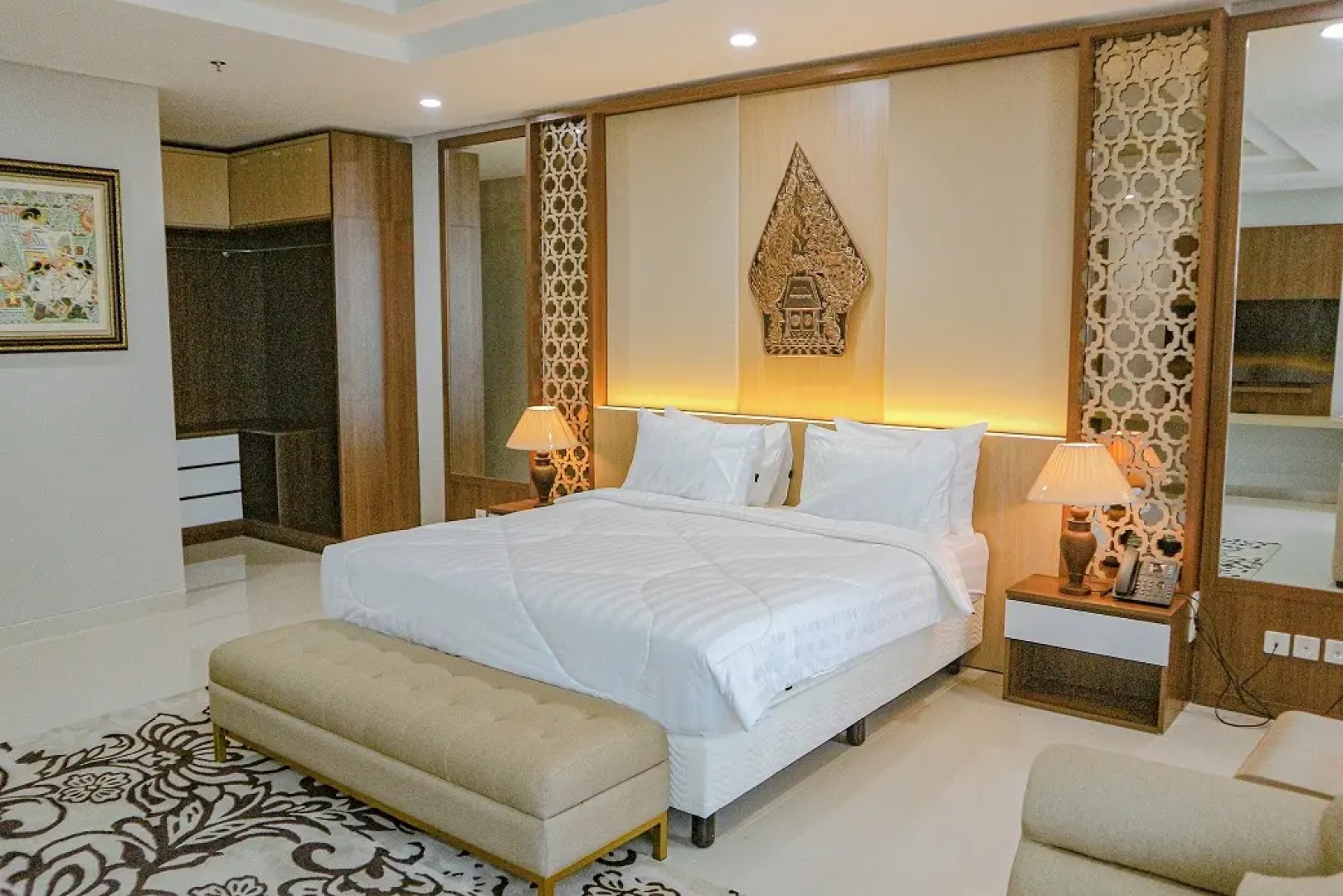 UNS Tower Hotel