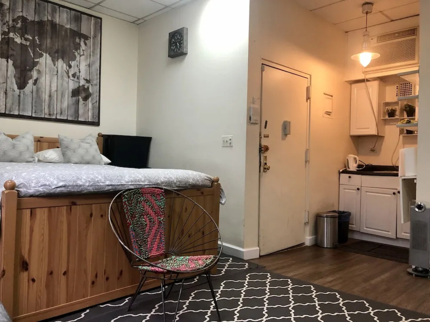 Bryant Park Studio Apartment next to Times Square