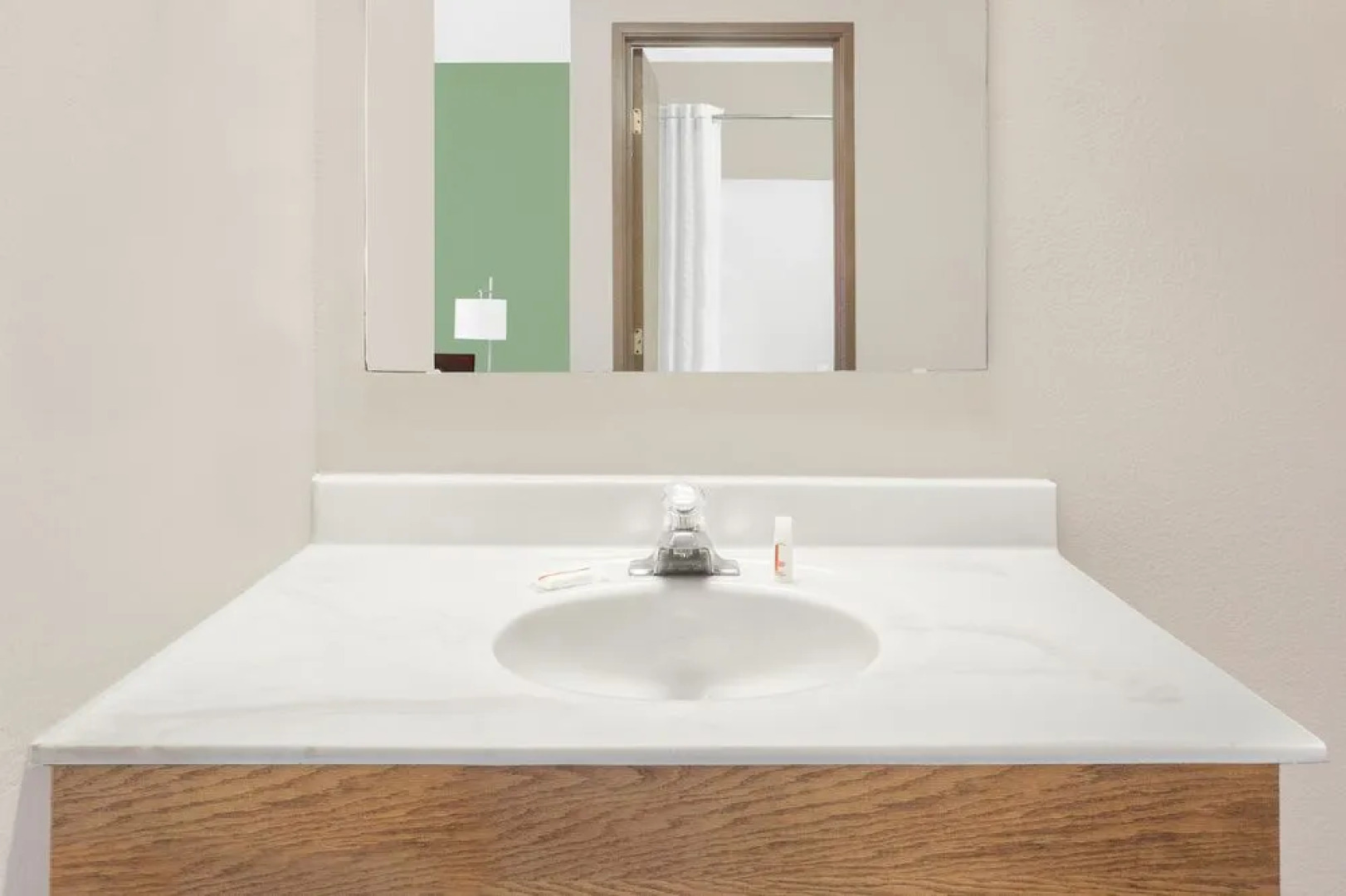 Super 8 Motel - Beaver Dam