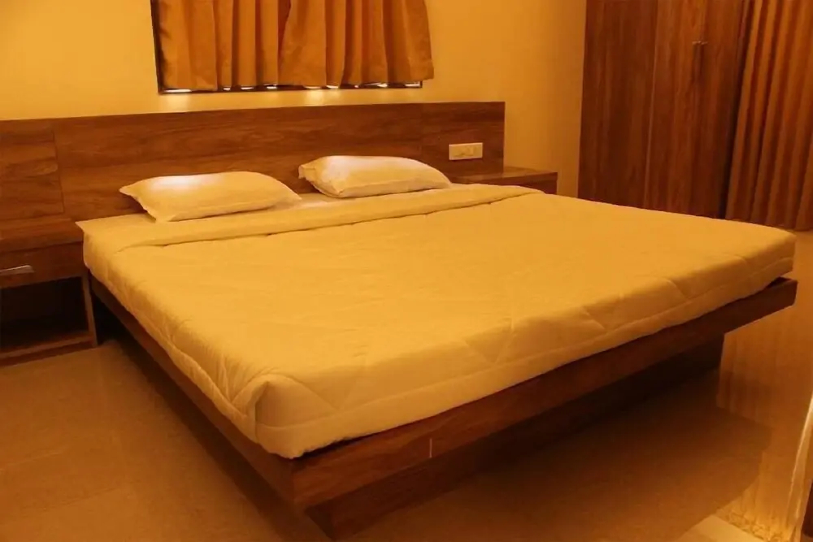 OYO 5899 Spacious 1 BHK North Goa Road
