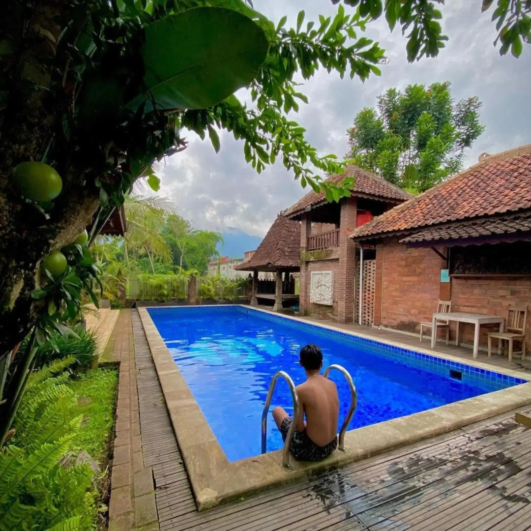 Manohara Borobudur Cultural Center