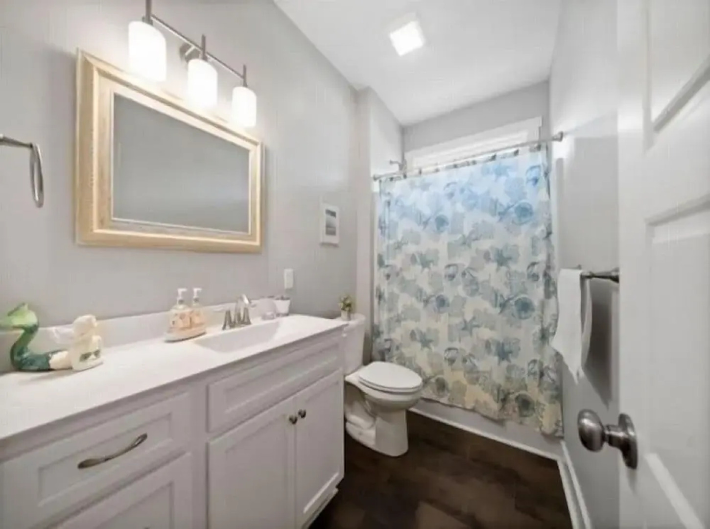 Red Snapper - Amazing New Home Just Two Blocks From The Beach 3 Bedroom Home by Redawning