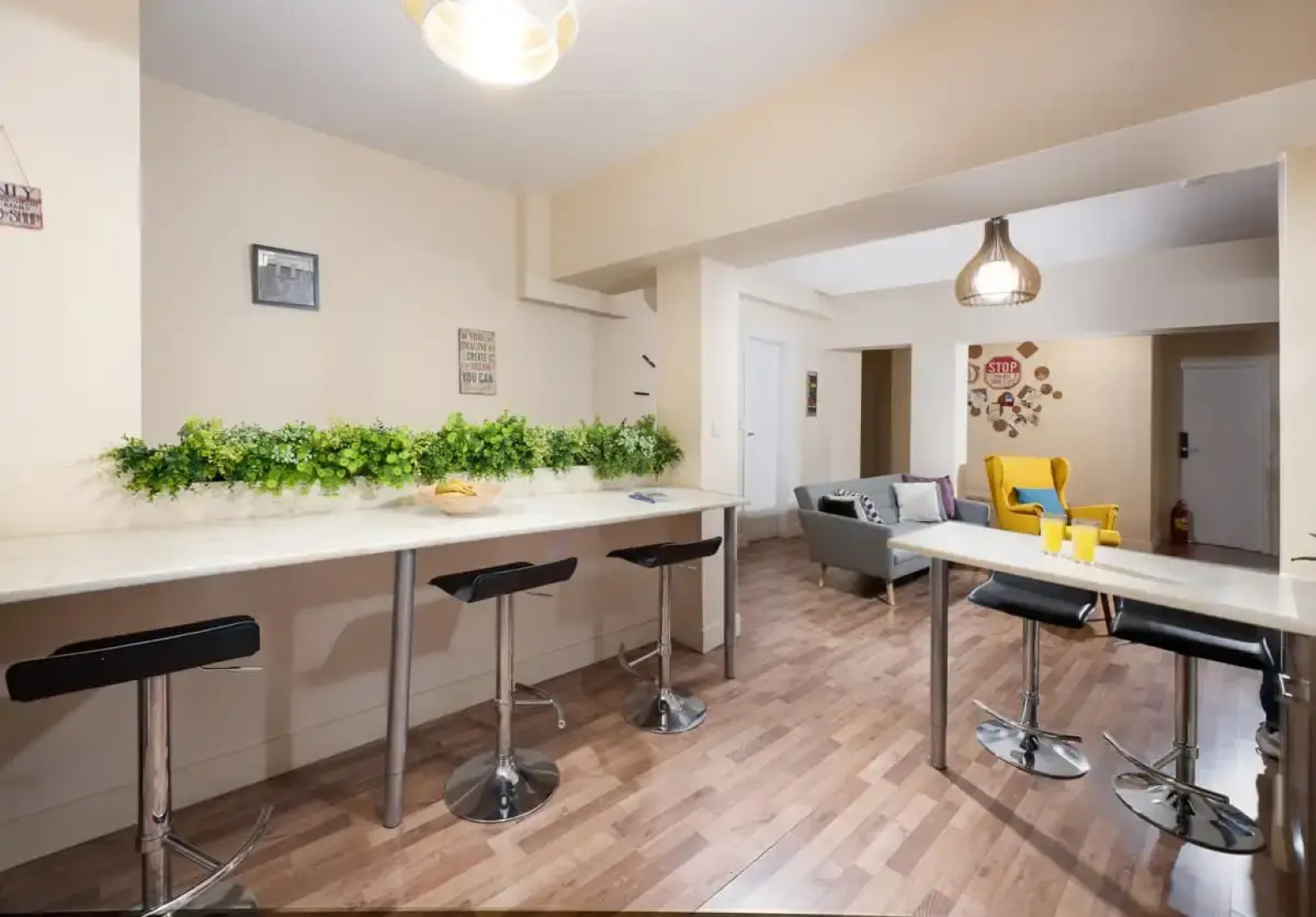 Enattica Syntagma Living