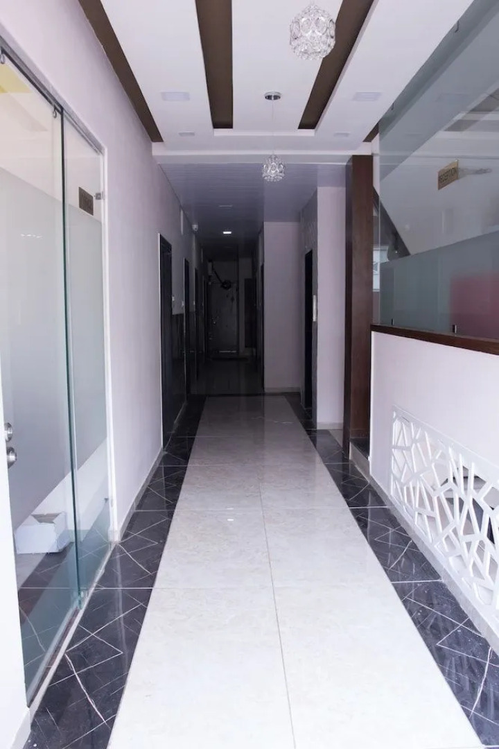 Hotel Shree Palace & Restaurant