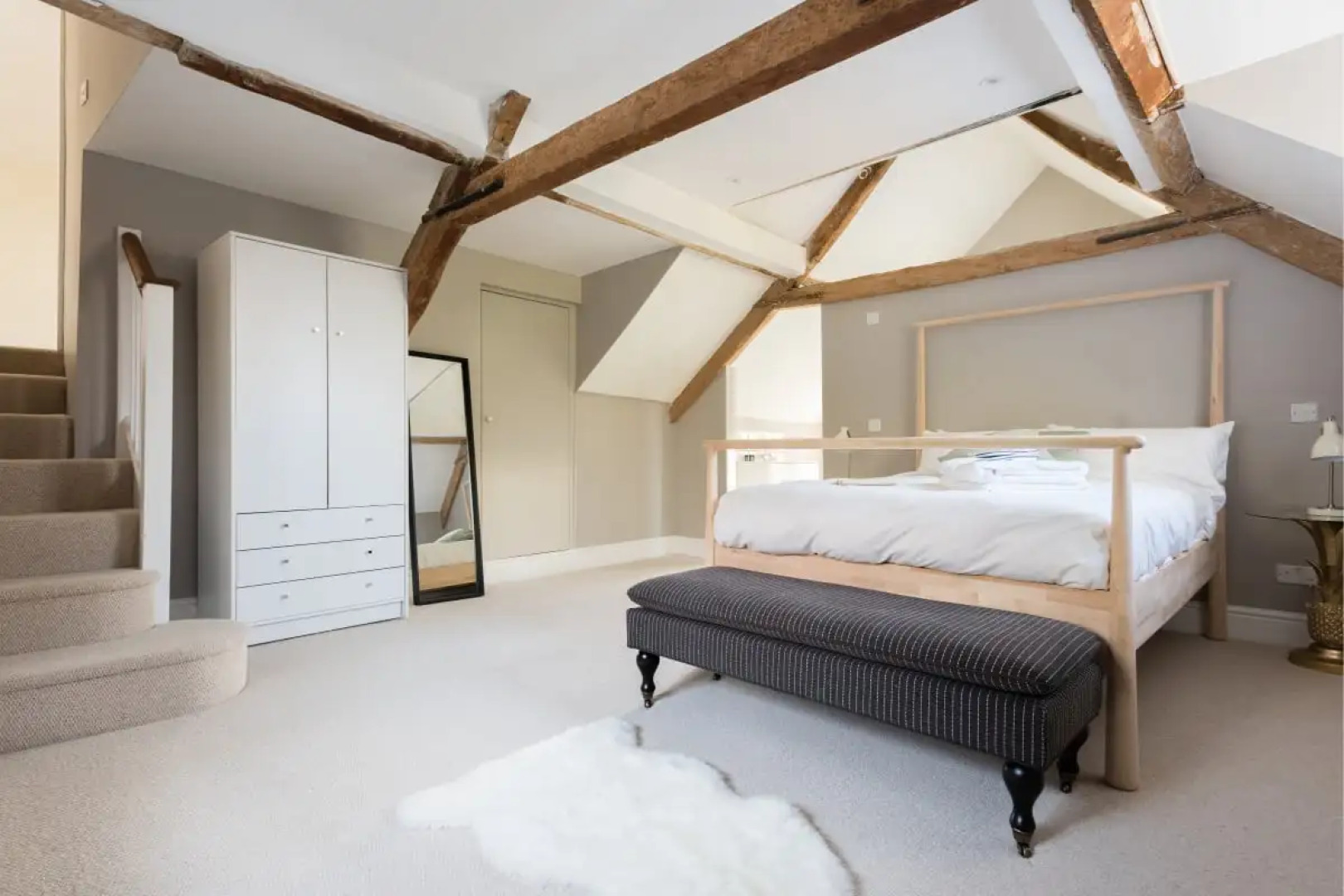 The Modern Duke’s Retreat - Stunning 6BDR Manor House