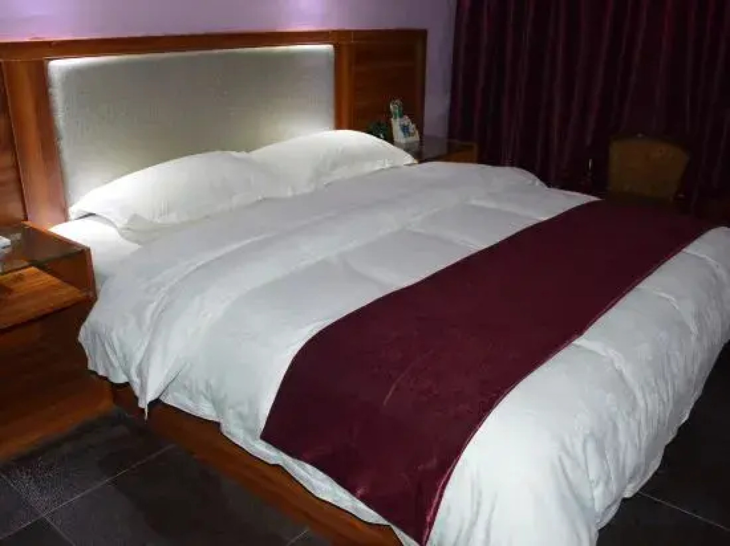 Lingshan Yincheng Business Hotel