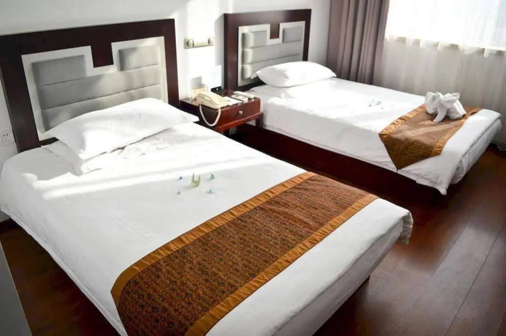 Qianyuan Jingyang Hotel