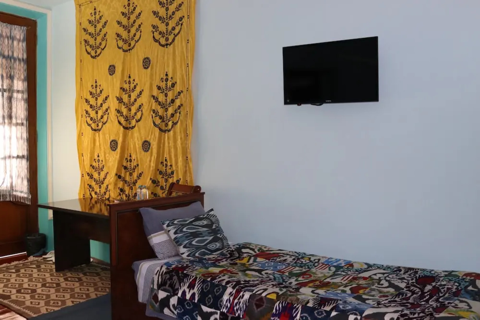 Пансион Ikathouse