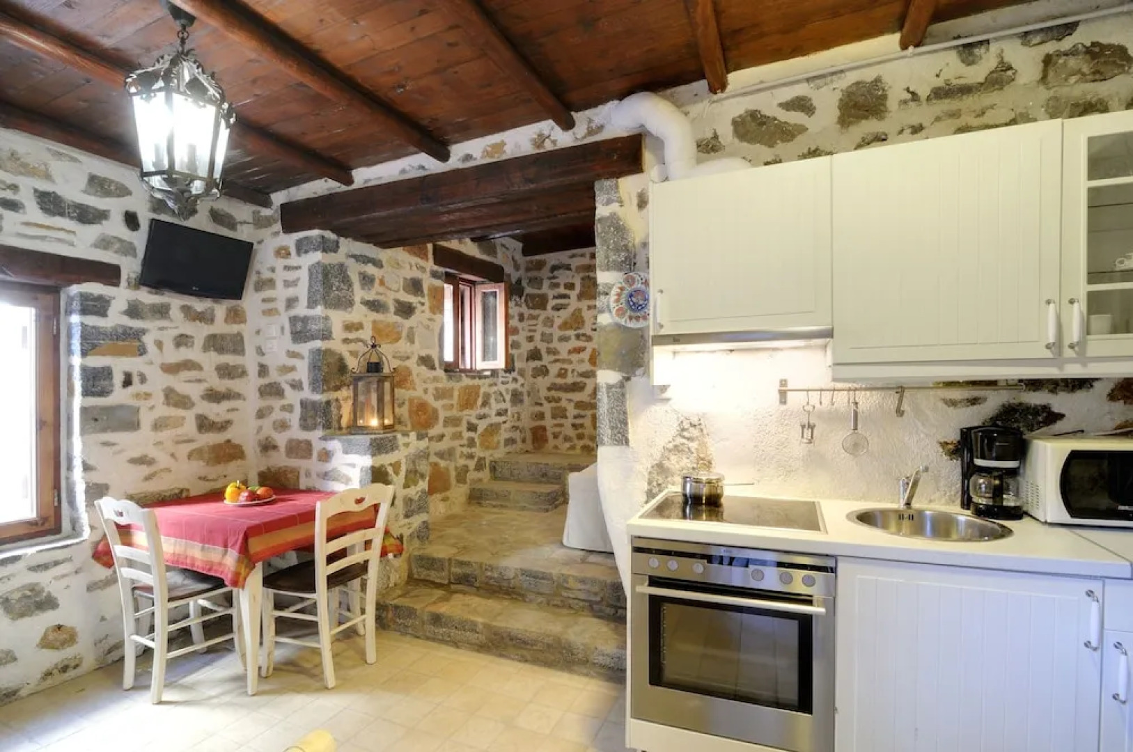 Elounda Traditional Art Suites