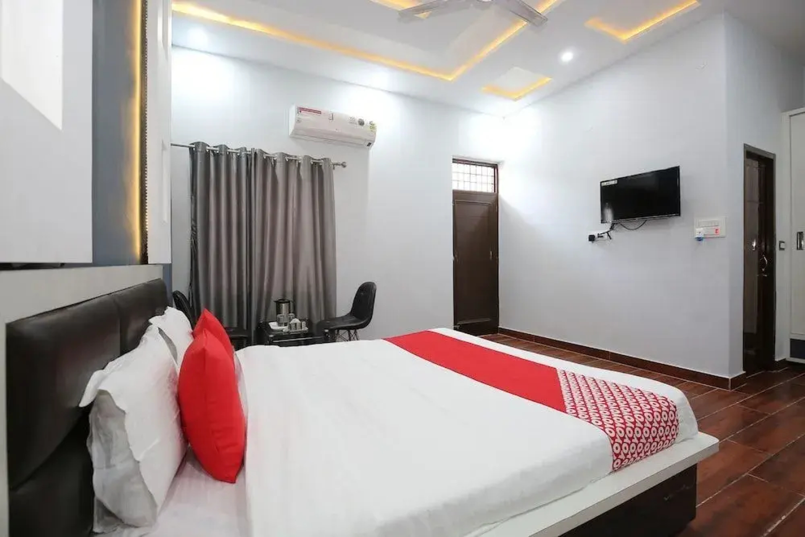 Mehra Dhaba by OYO Rooms