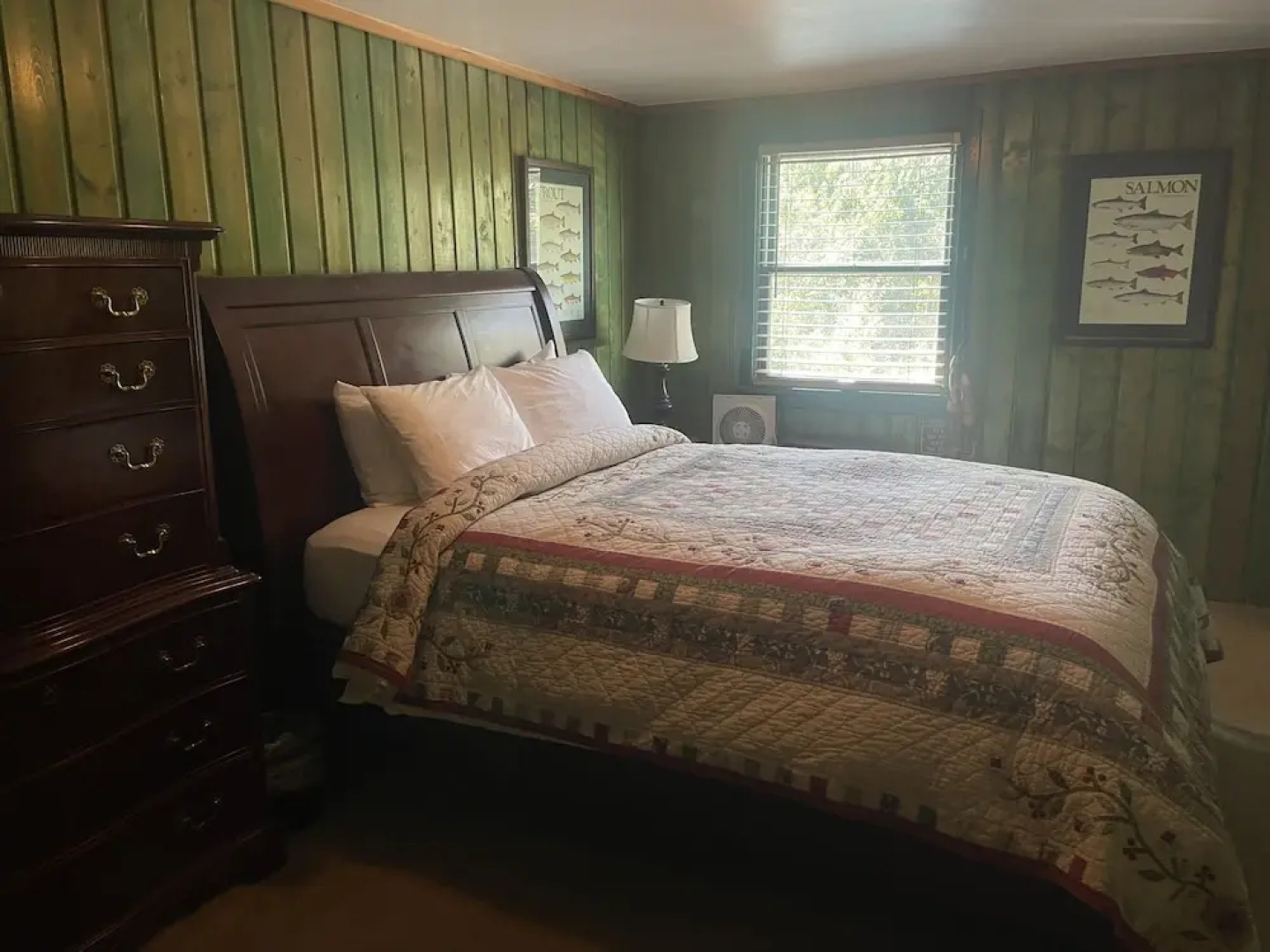 Silver Fork Lodge and Restaurant