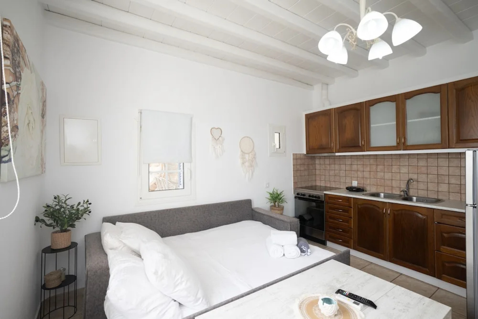 Gorgeous Rustic Cave wDreamy Shared Pool