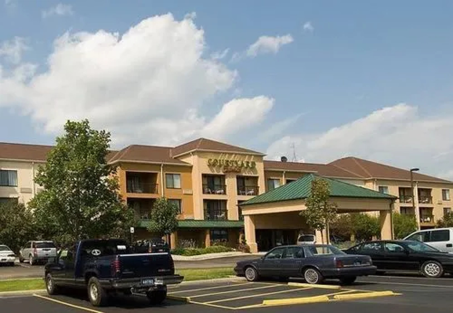 Courtyard Flint Grand Blanc