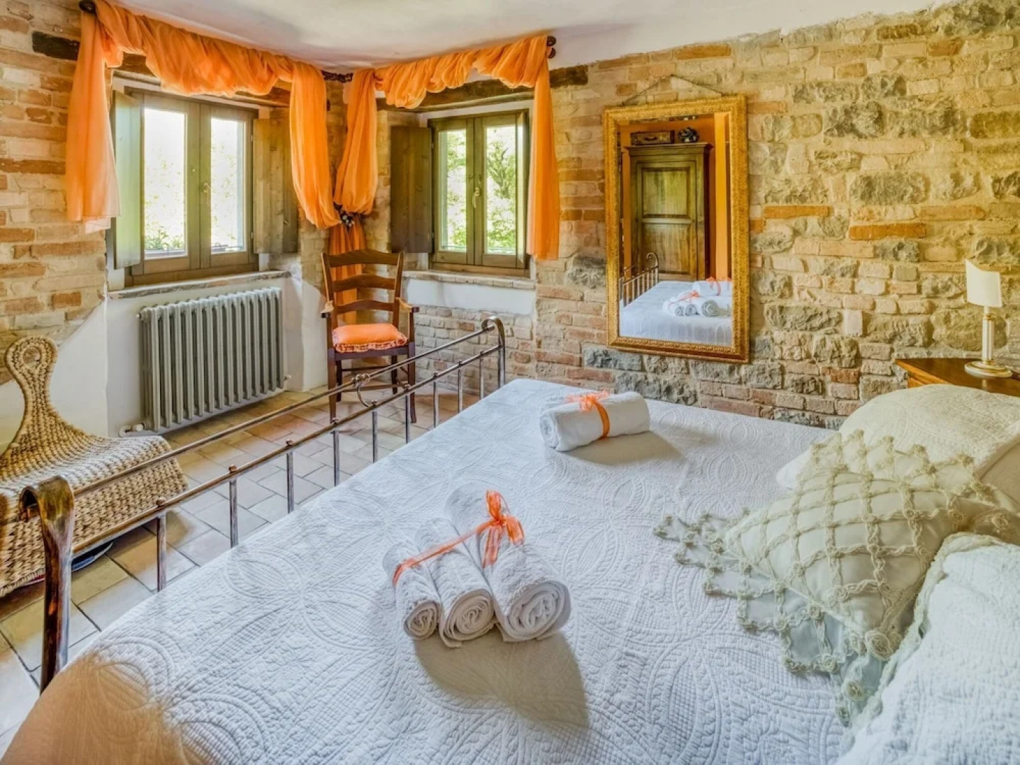 Lovely Holiday Home in Santa Vittoria In Matenano With Pool