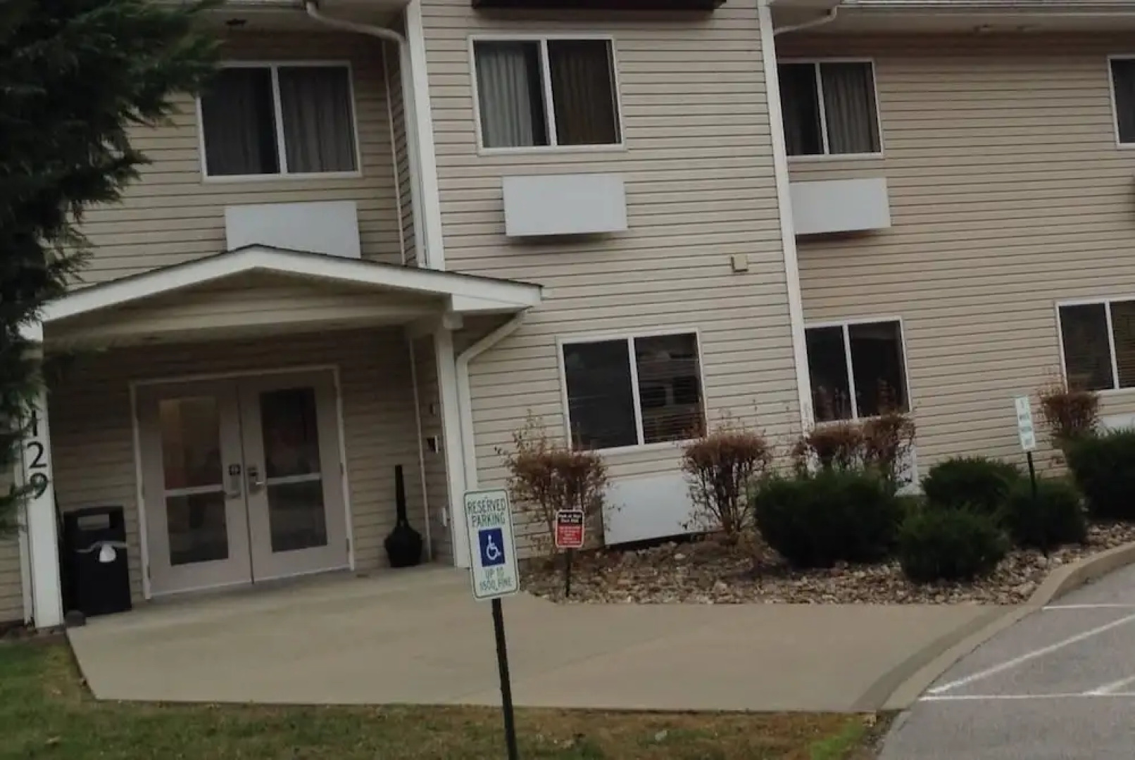 Oak Tree Inn - Comfort