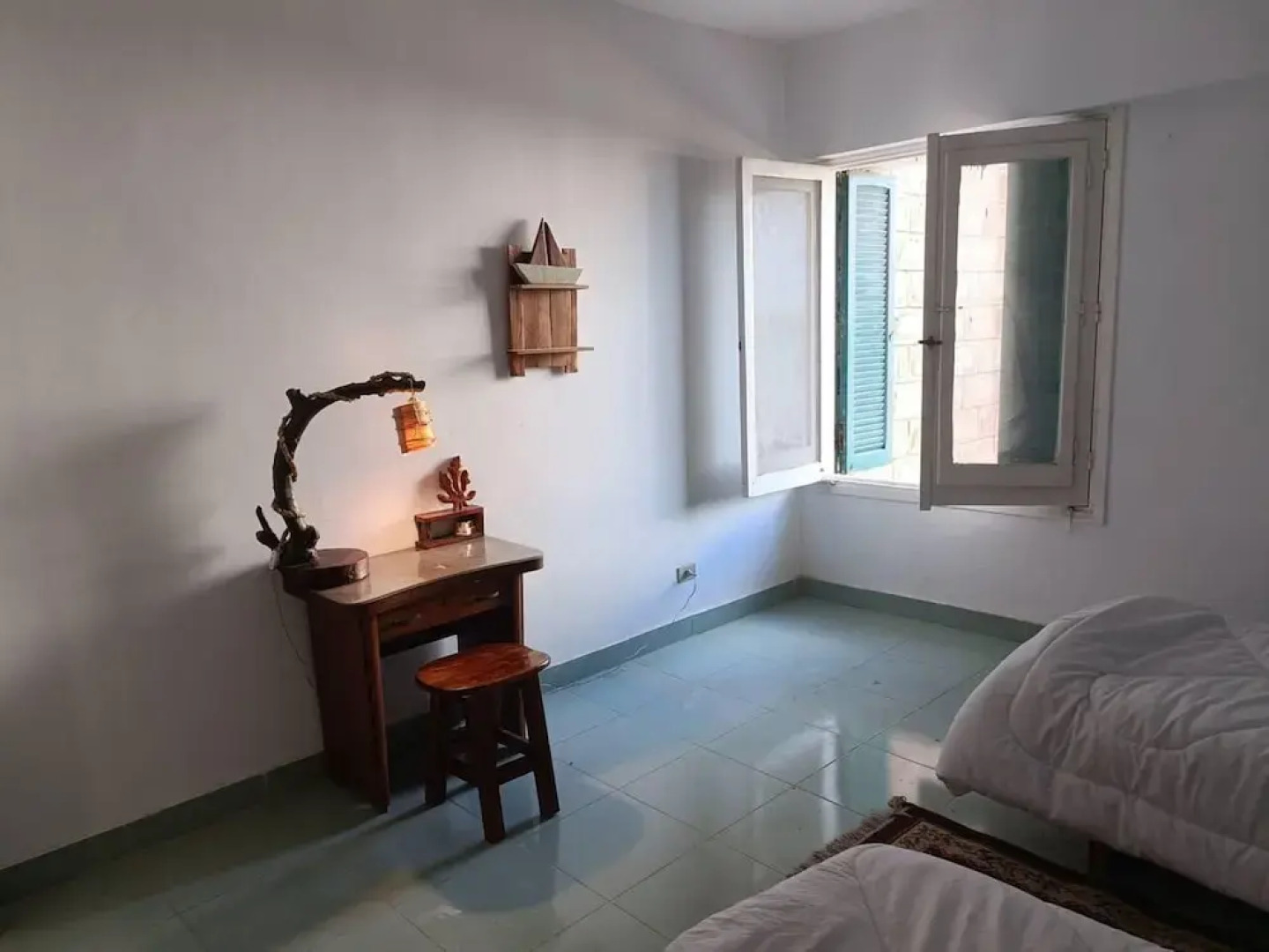 Spacious 5-bed House in Alamein With Large Garden