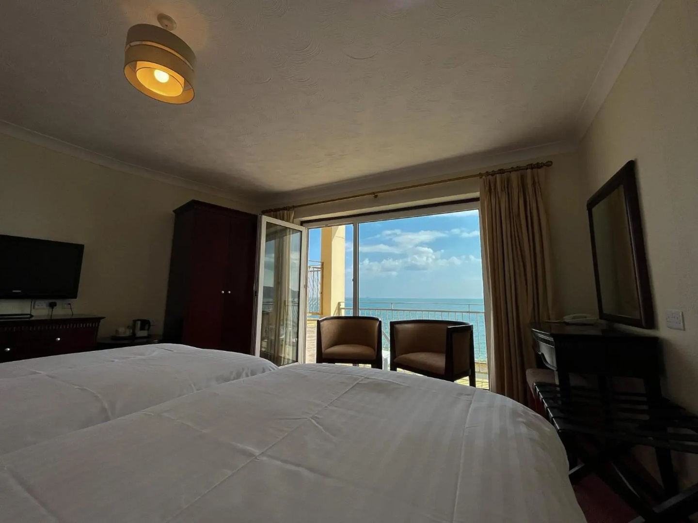 Sandringham Hotel