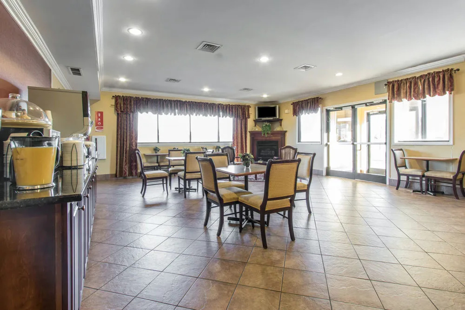 Econo Lodge Inn & Suites Demopolis