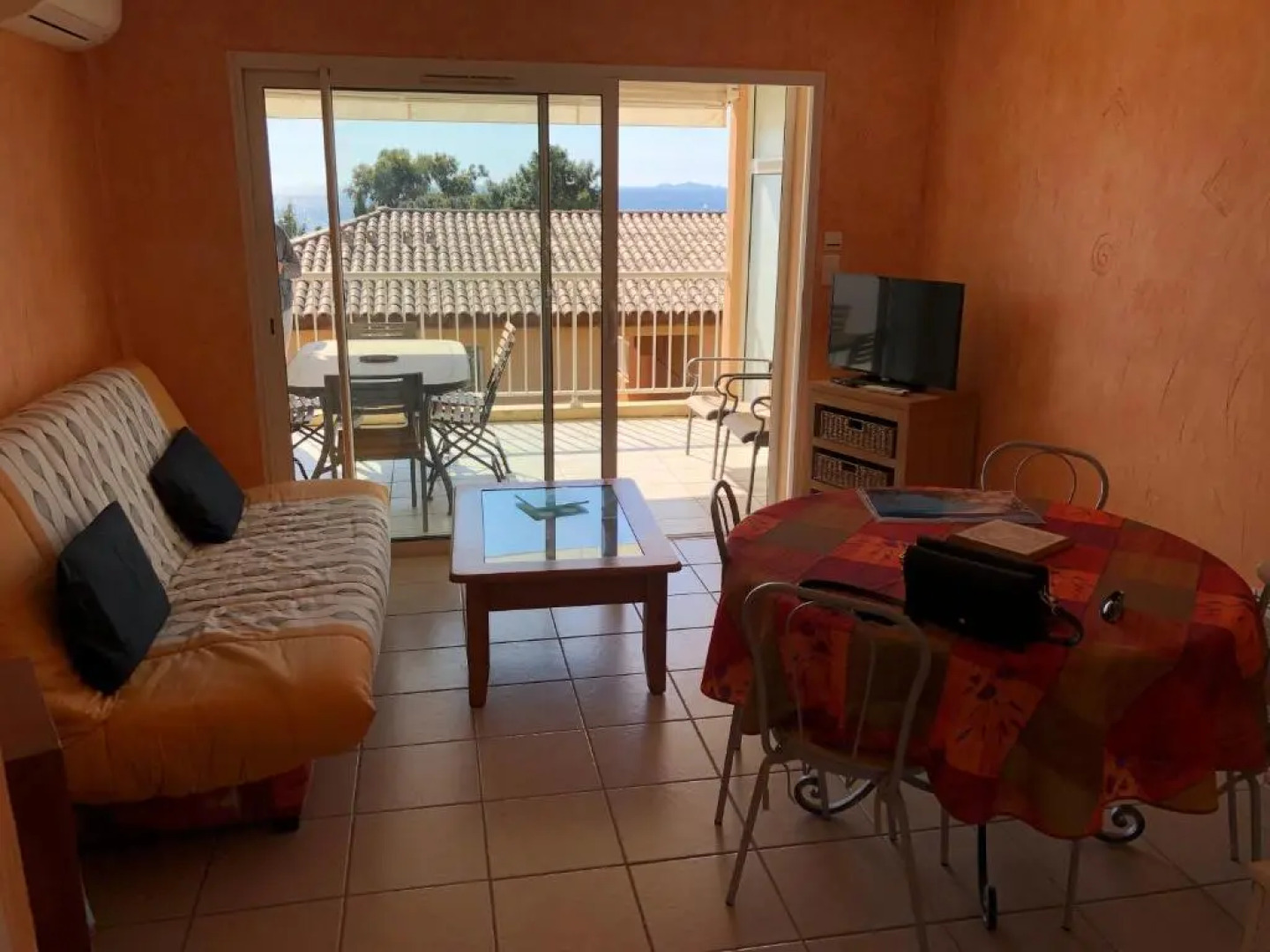 PORTICCIO, AGOSTA PLAGE vue mer pour 6 p, 2 ch, PROMO 7 nuits