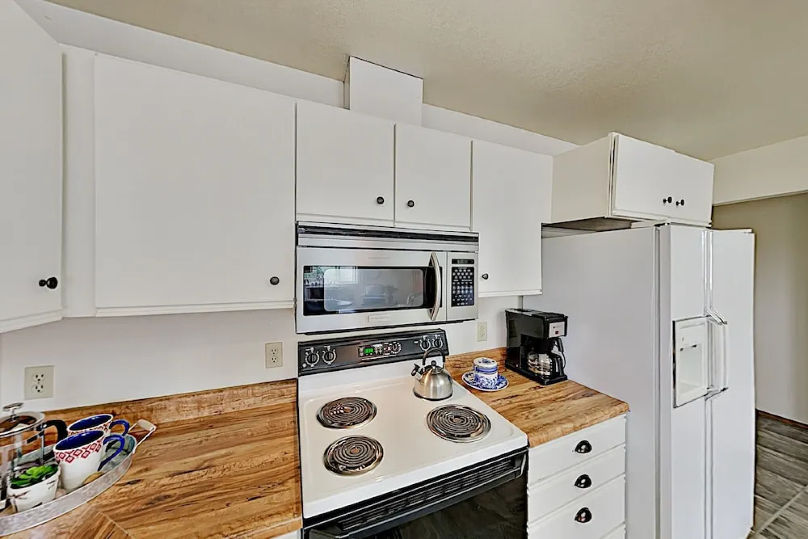 Riverview - Mins To Beach, Dunes, Lakes 3 Bedroom Home