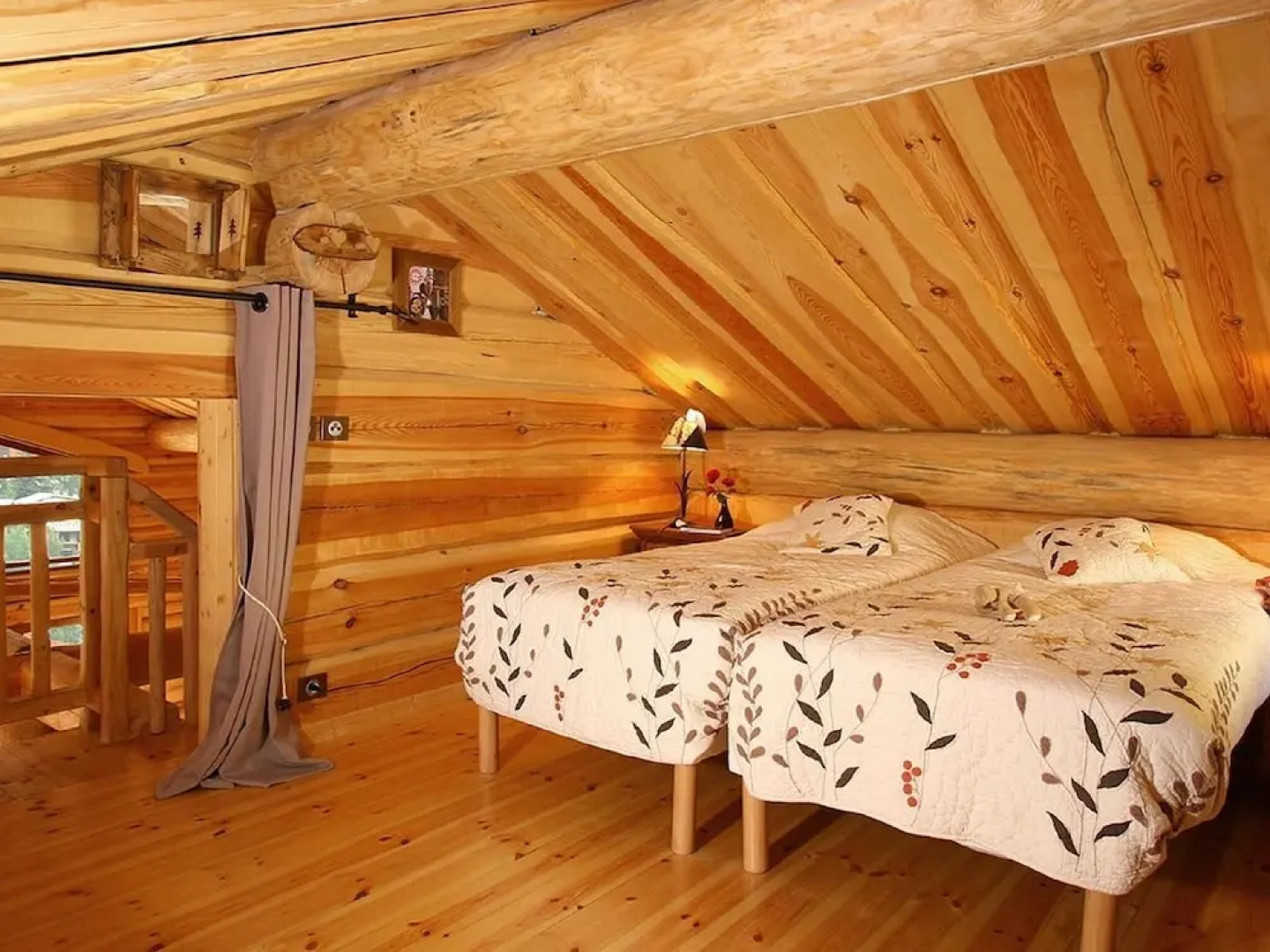 Authentic Chalet With a Fireplace at 500 m From the ski Lift
