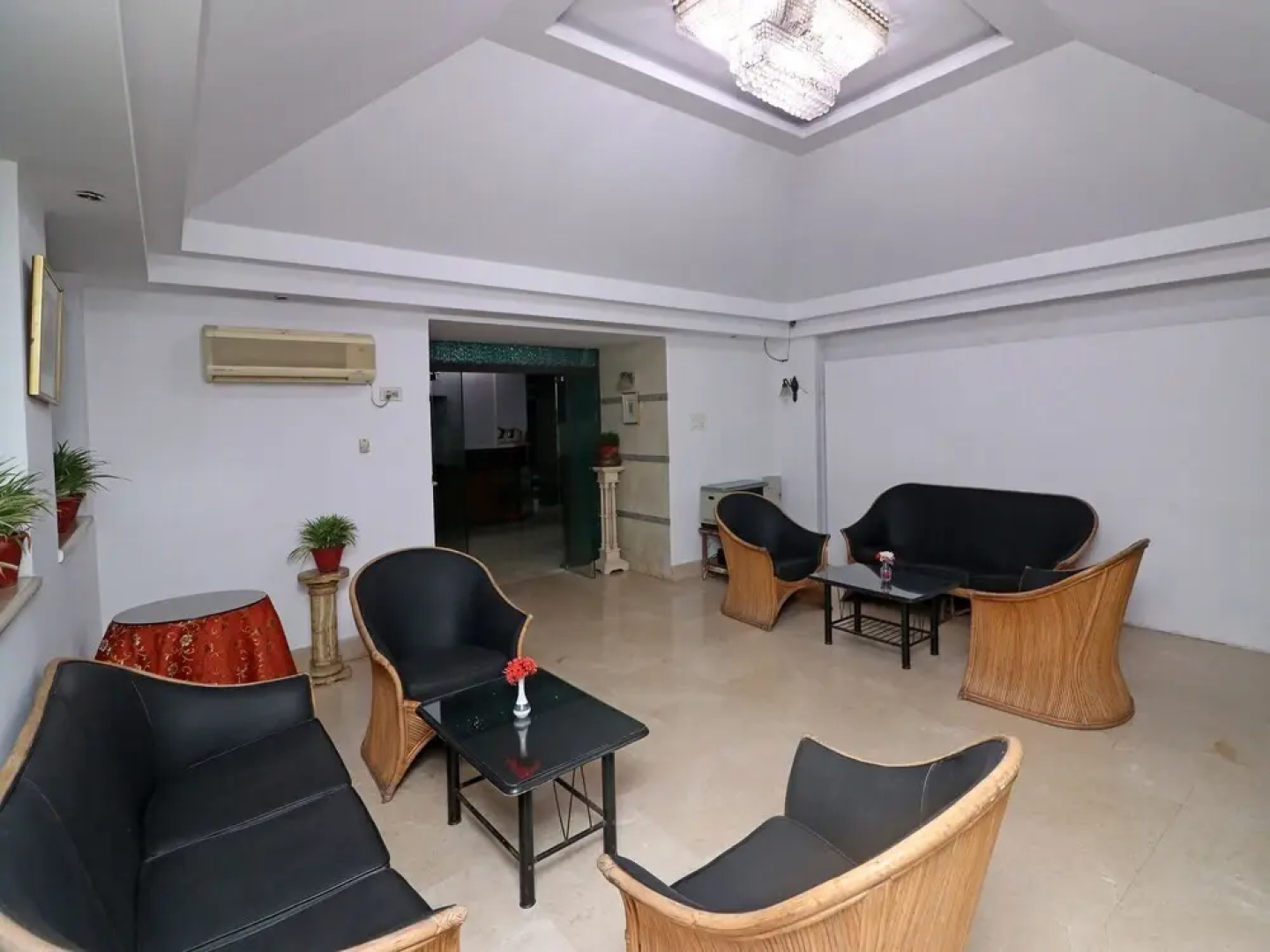 Landmarc Plaza by OYO Rooms