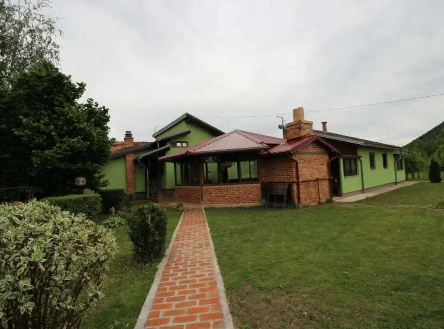 Una Green Garden Residence