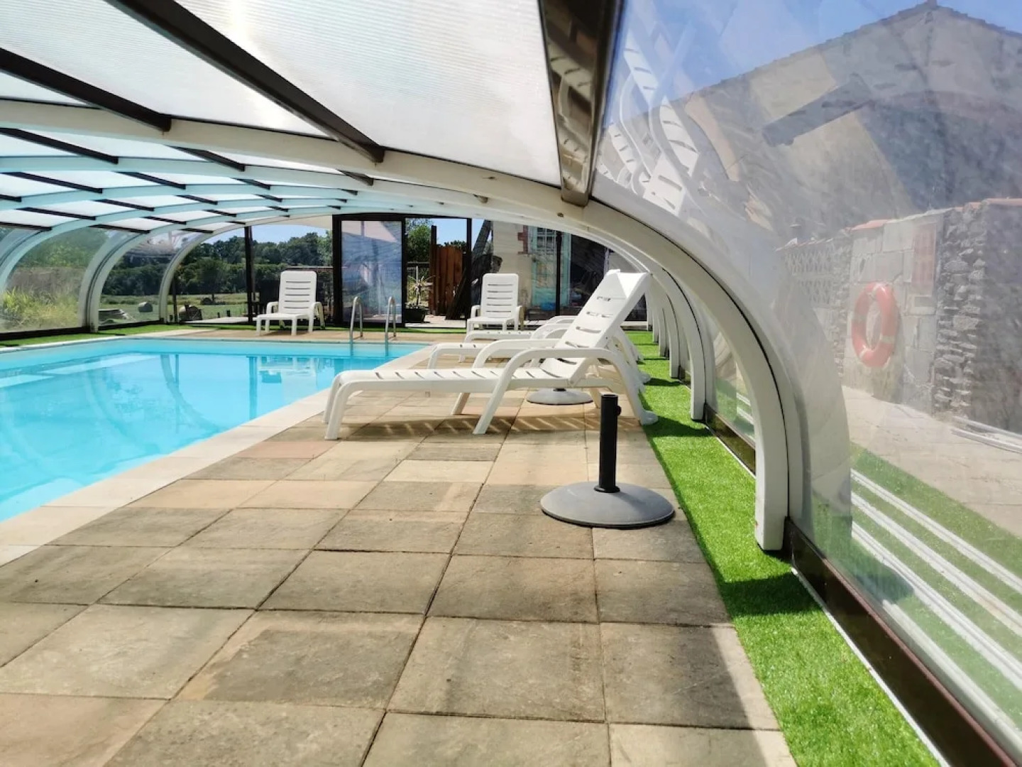 House With 2 Bedrooms in Froidfond, With Pool Access and Furnished Ter