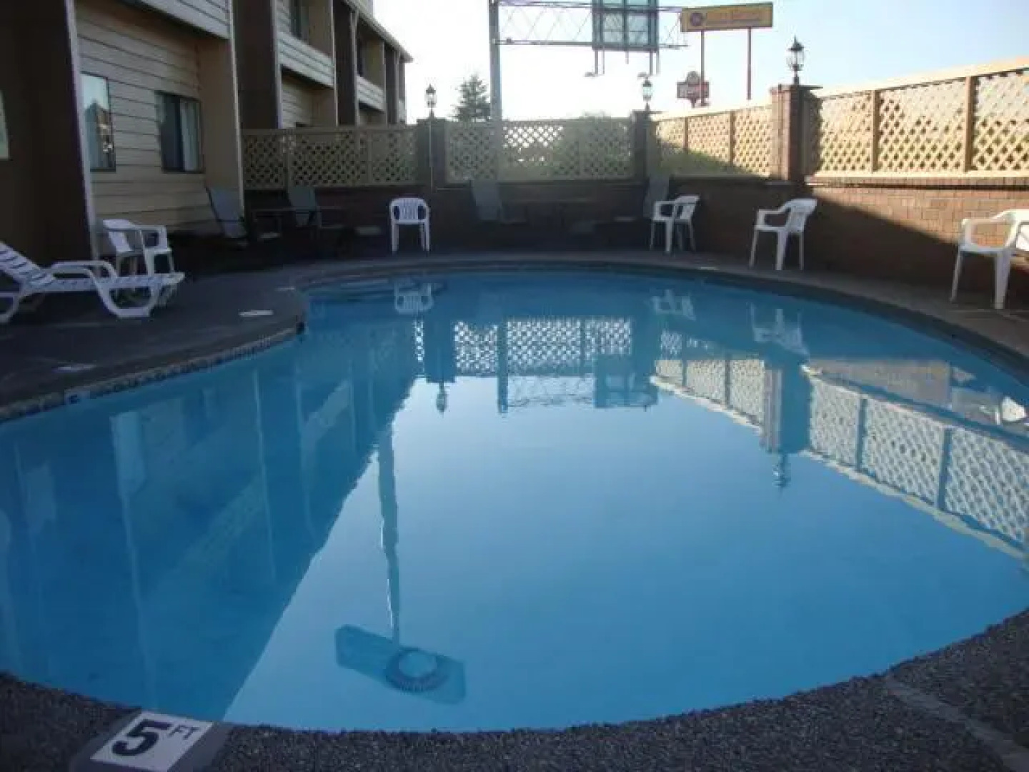 Ferryman Inn and Suites