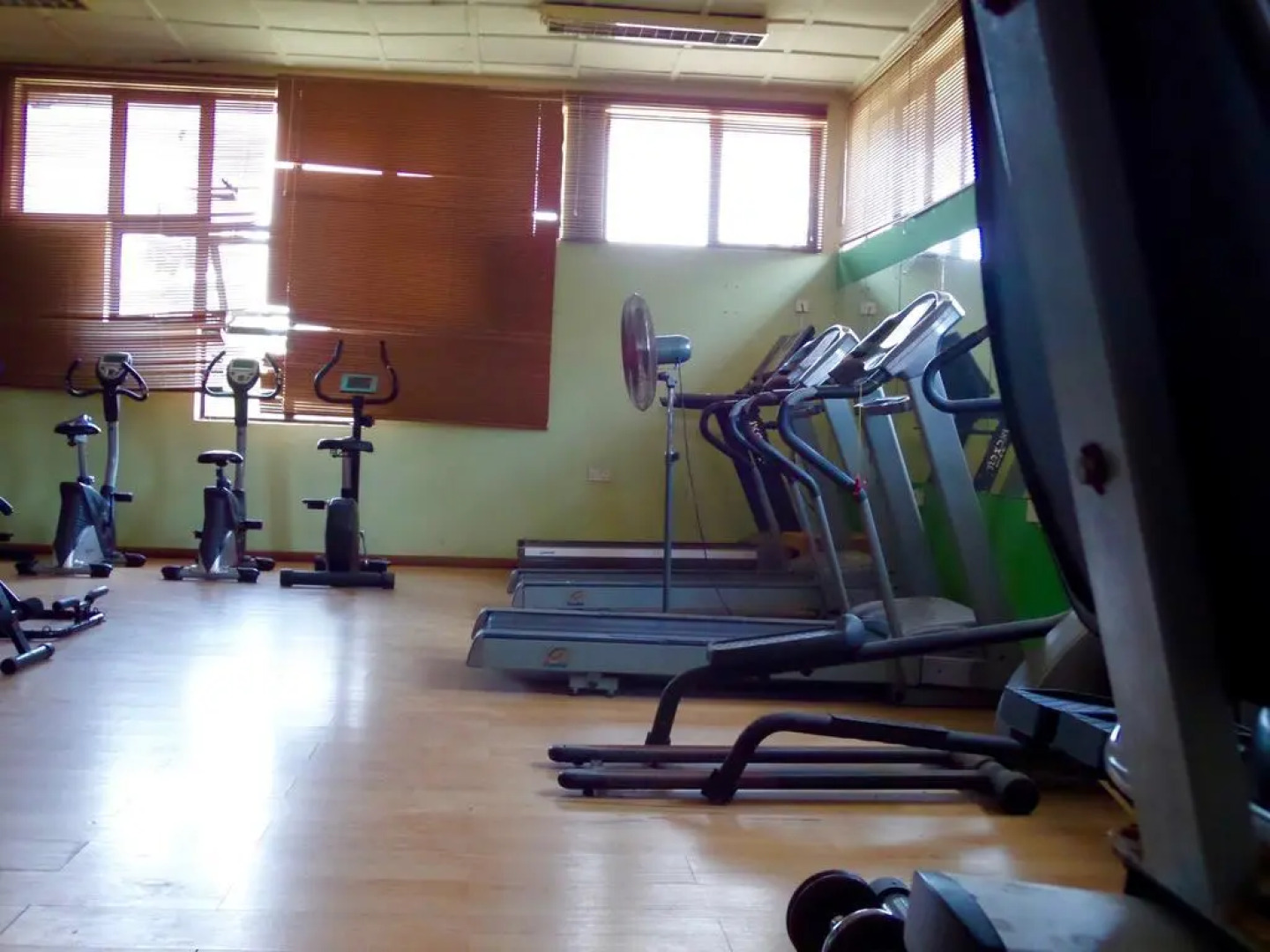 Peninsula Resort LTD