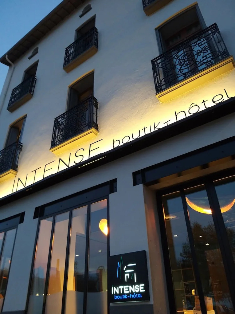 Intense Boutik Hôtel