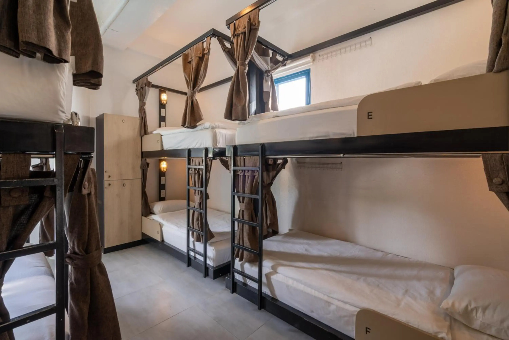 Hop Hostel